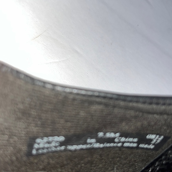 Clarks Black Leather little bootie Loafers Sz 7.5 - Picture 8 of 8